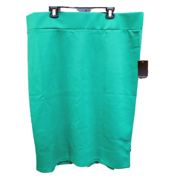 Eloquii Neoprene Pencil Skirt - Picture 5 of 6